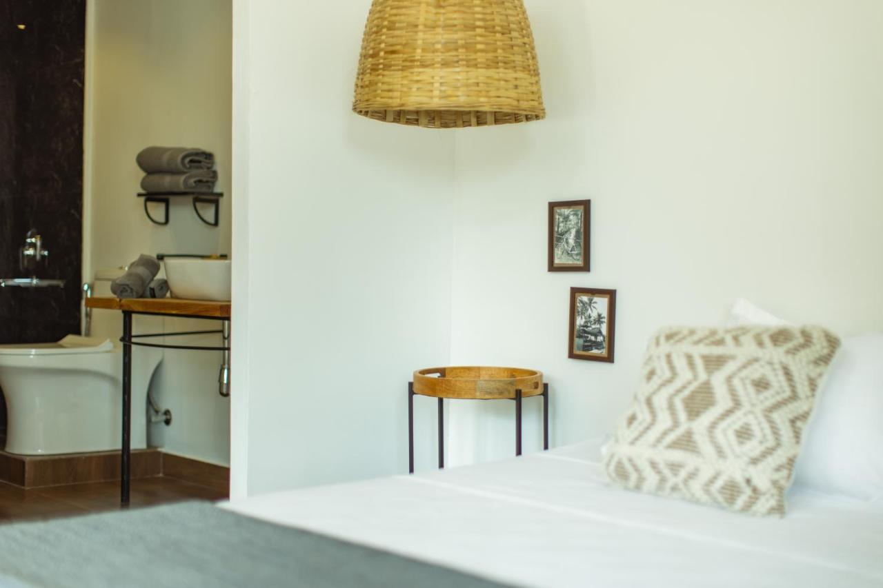 Pont Bleu Suites Riverside & Pool Canacona Ngoại thất bức ảnh